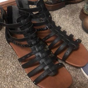 Maurices flats size 11